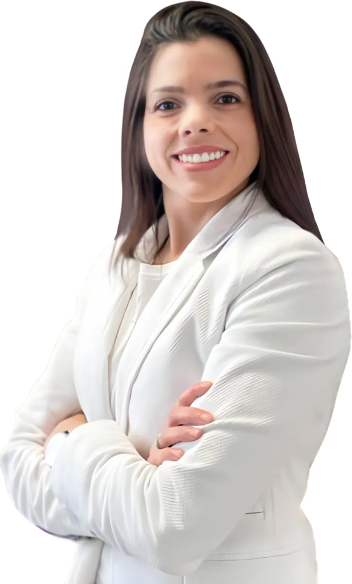 Dra. Tatiana Schalch em seu consultório em Jacareí